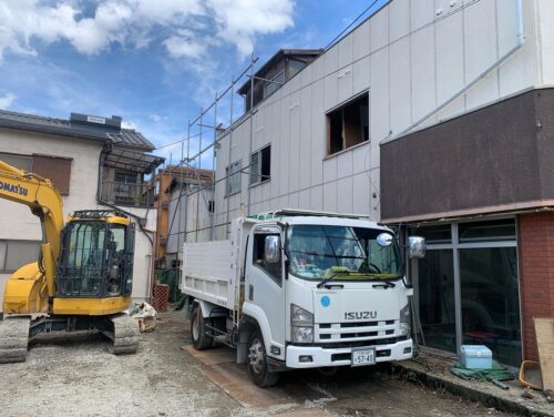 60cca1b5-c885-4ccb-ad76-f624f66c7cbd